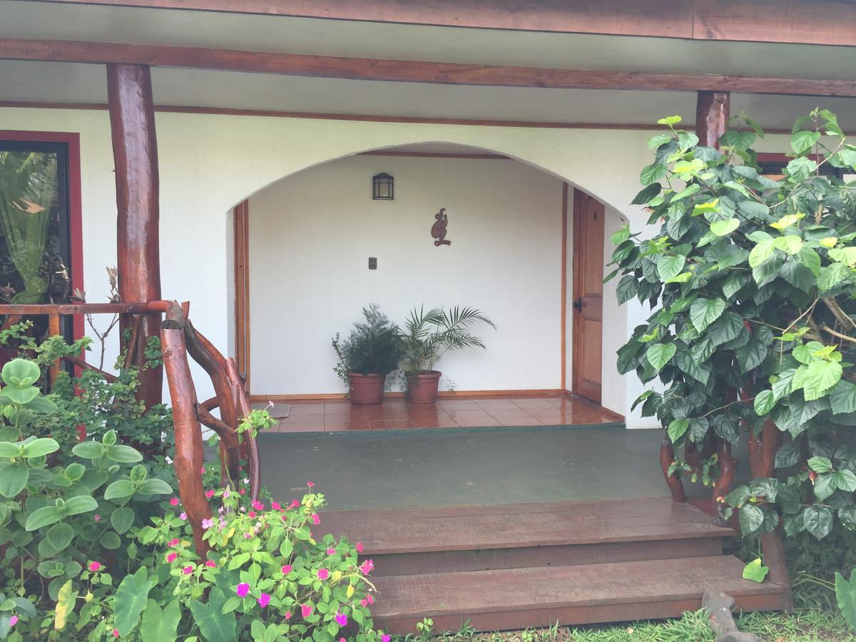 Cabanas Hinariru Nui Hanga Roa Exterior photo
